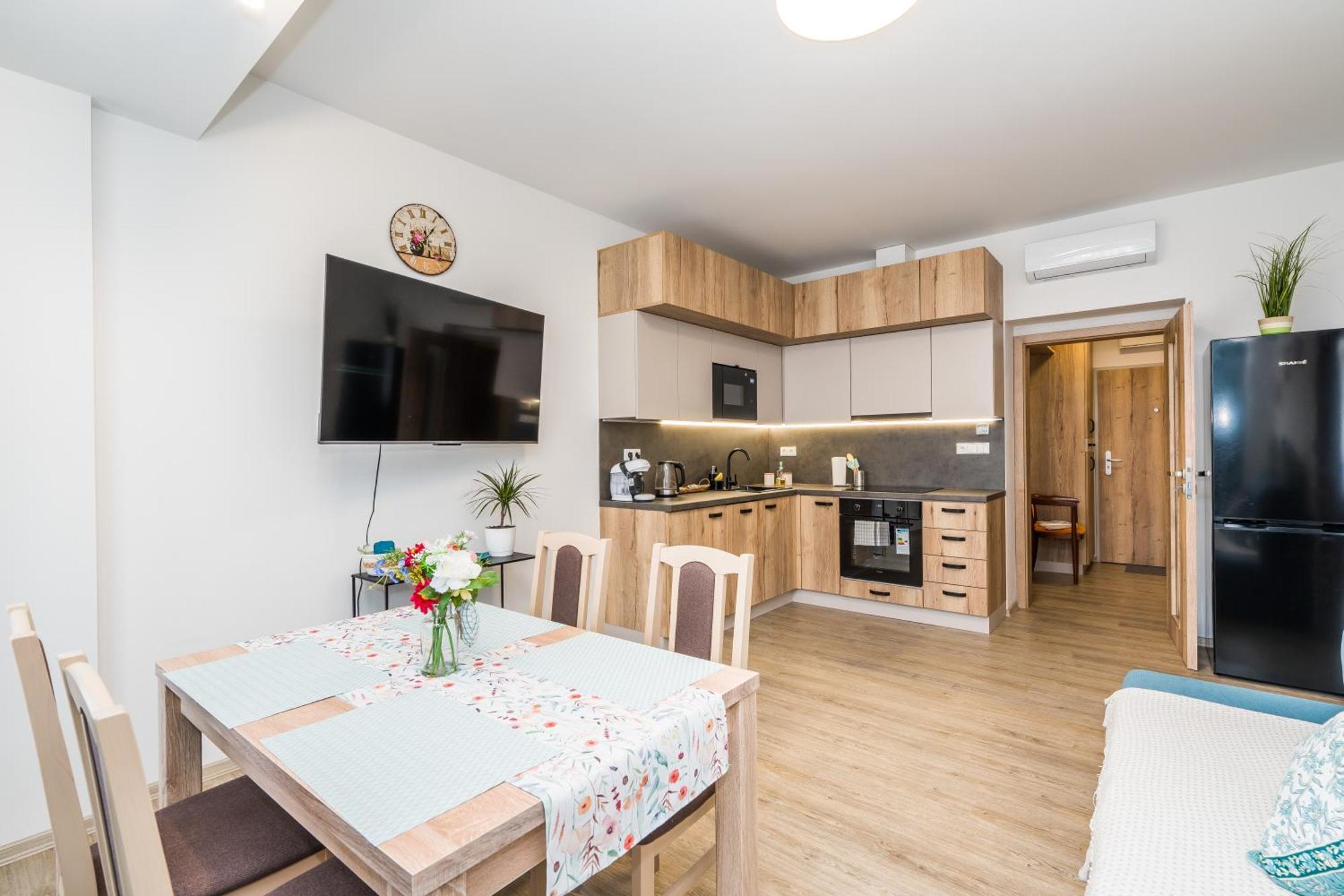 Апартаменти Perla Hradce 302 Градець-Кралове Екстер'єр фото