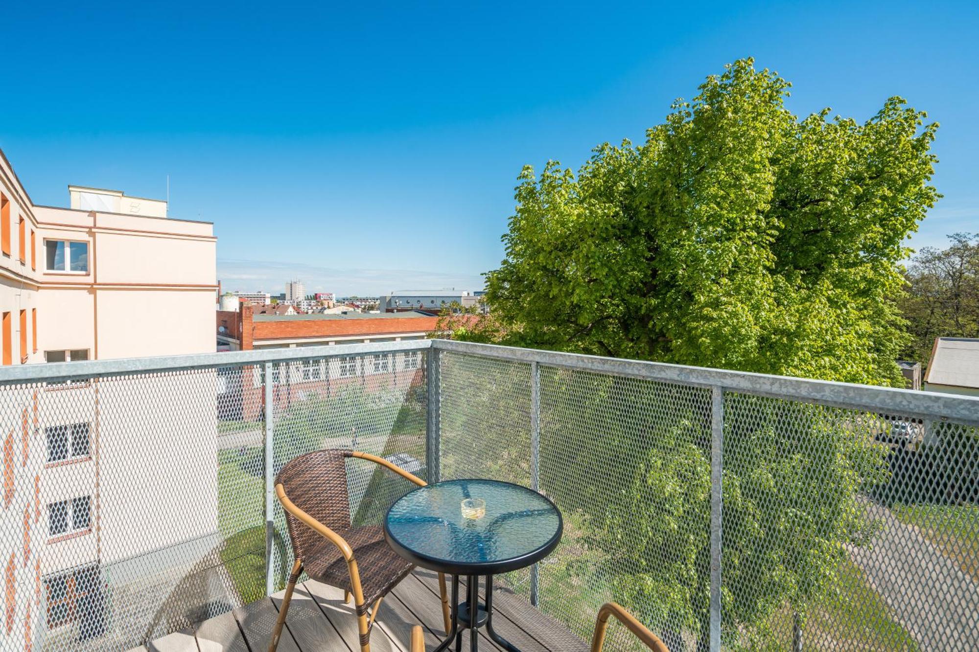 Апартаменти Perla Hradce 302 Градець-Кралове Екстер'єр фото